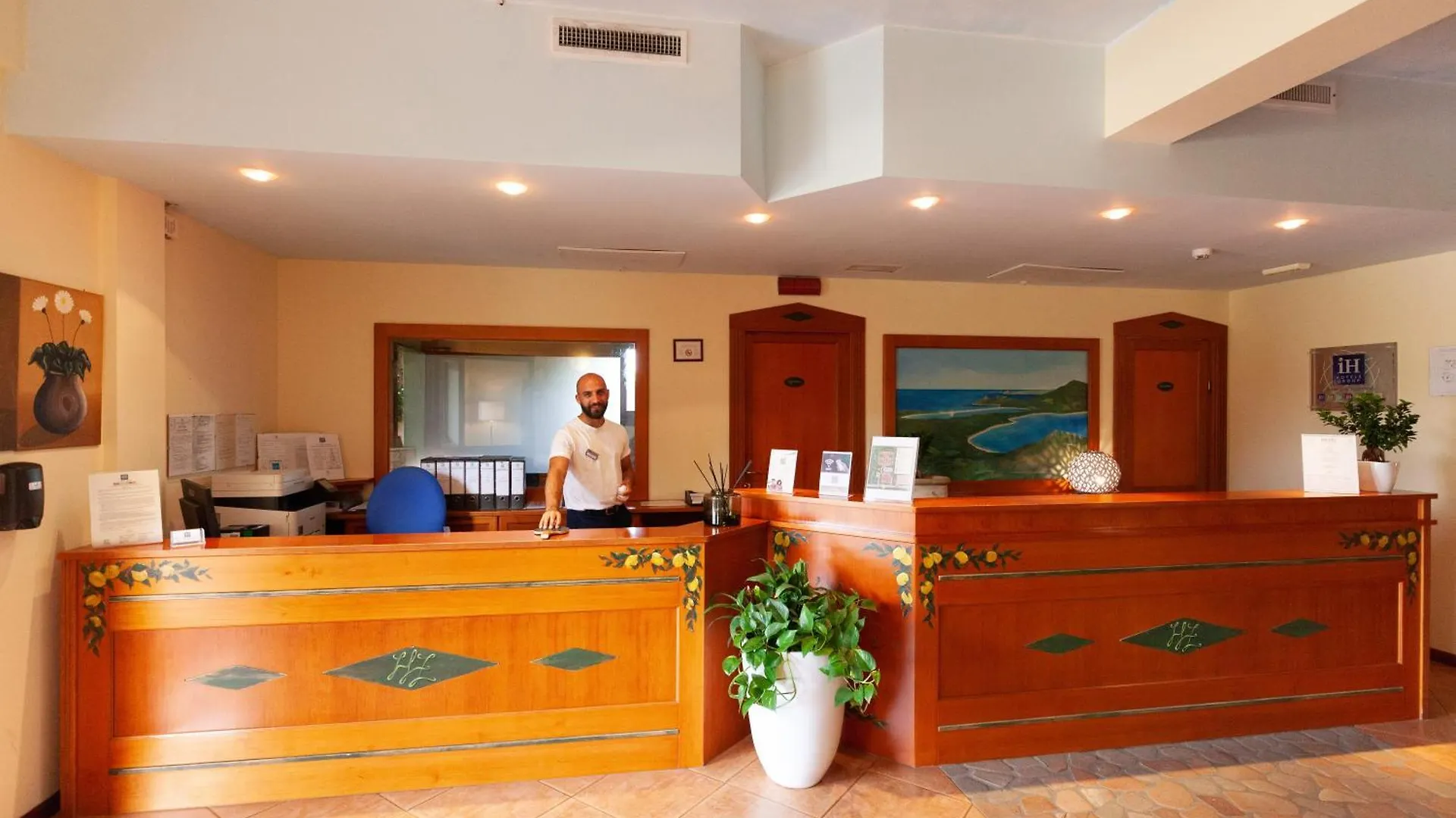 Ih Hotels Le Zagare Resort Villasimius