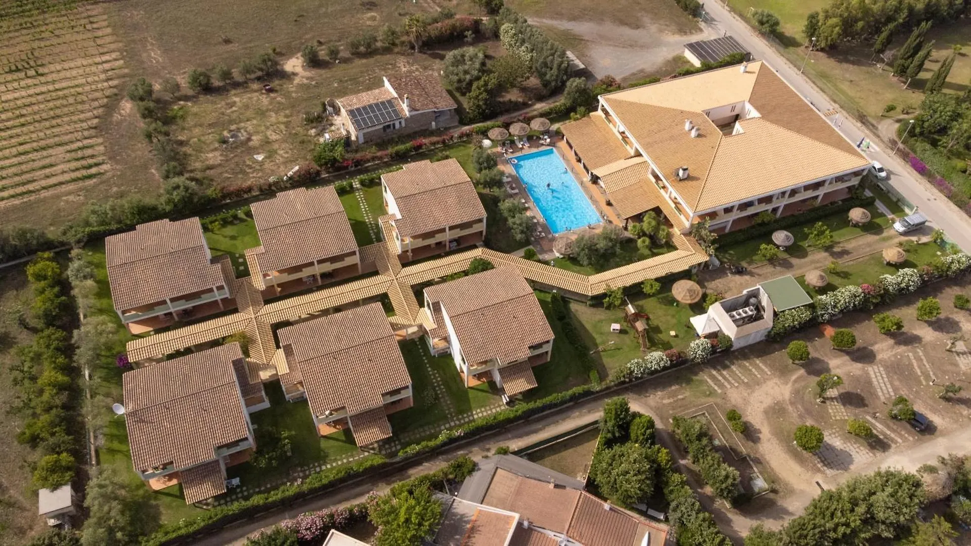 Ih Hotels Le Zagare Resort contacts