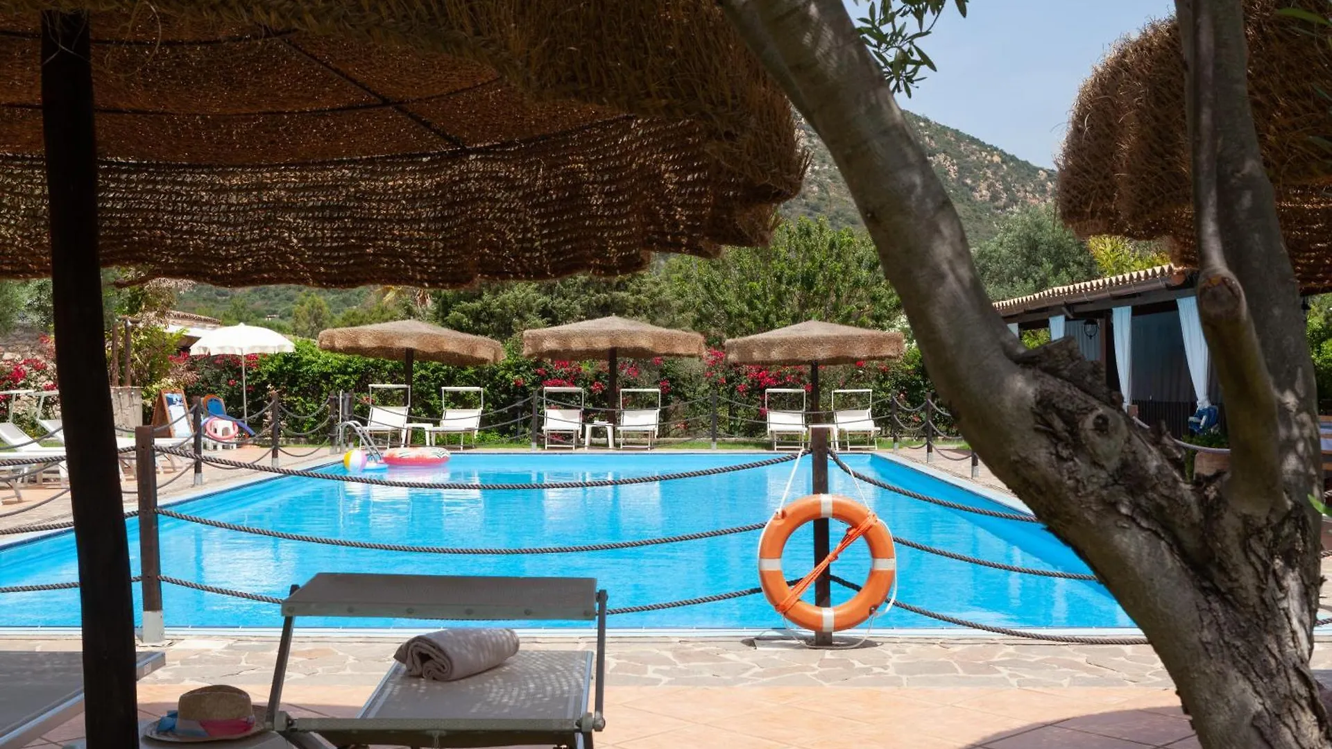 Ih Hotels Le Zagare Resort Villasimius