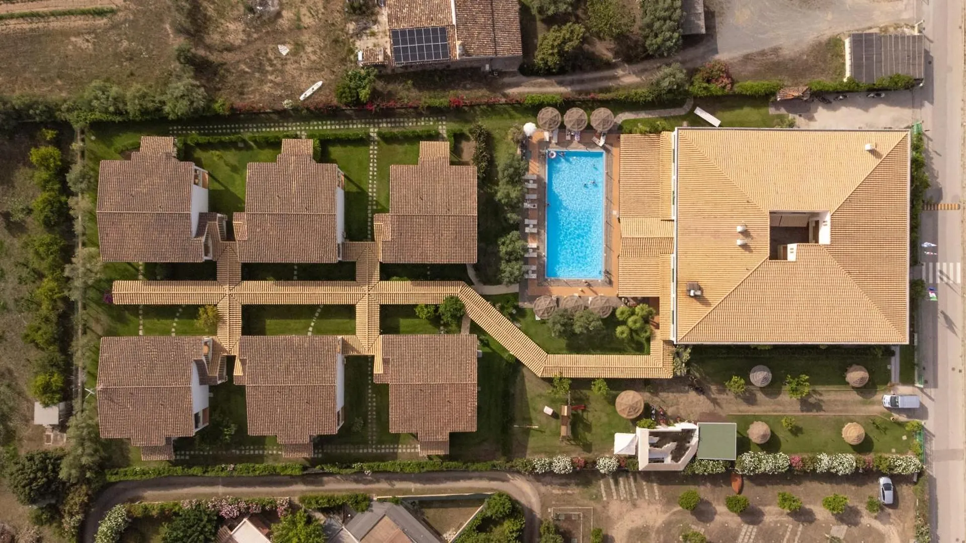 Ih Hotels Le Zagare Resort Villasimius
