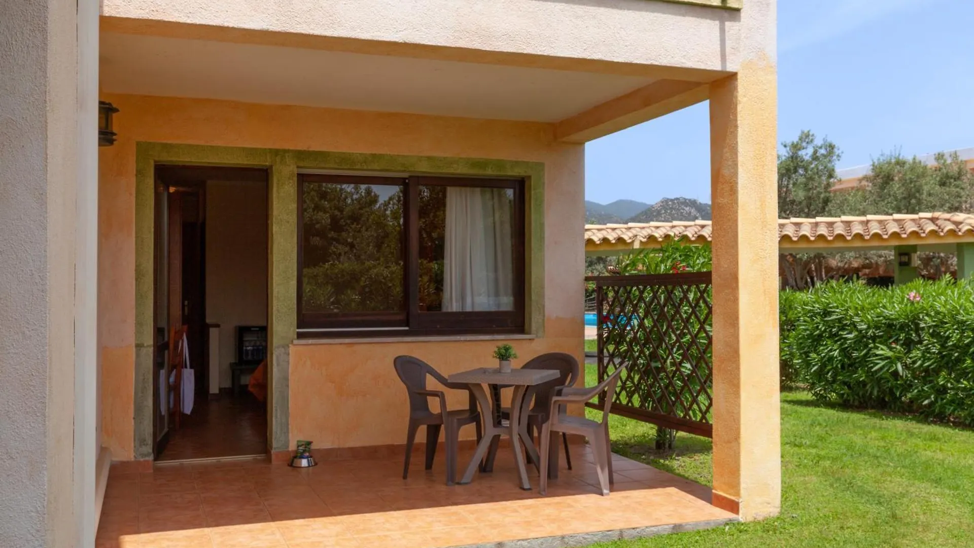 Ih Hotels Le Zagare Resort Villasimius