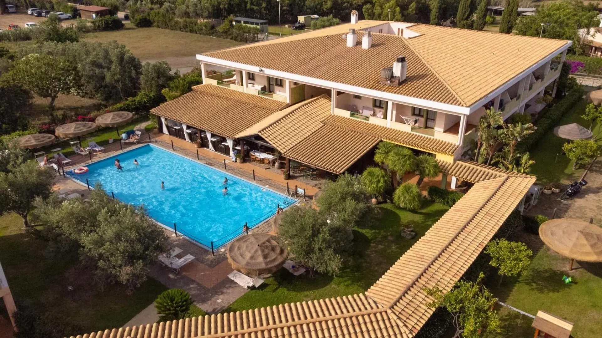 Ih Hotels Le Zagare Resort Villasimius