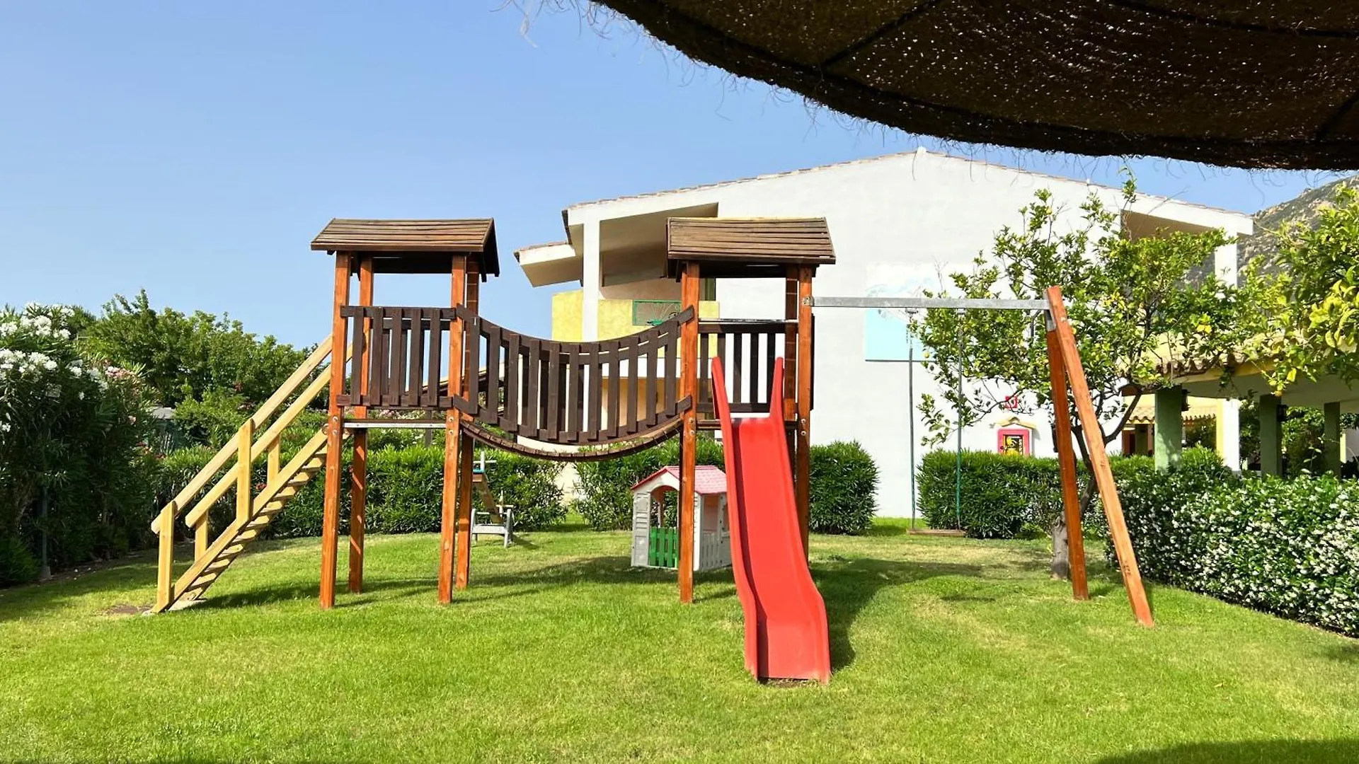 Ih Hotels Le Zagare Resort Villasimius