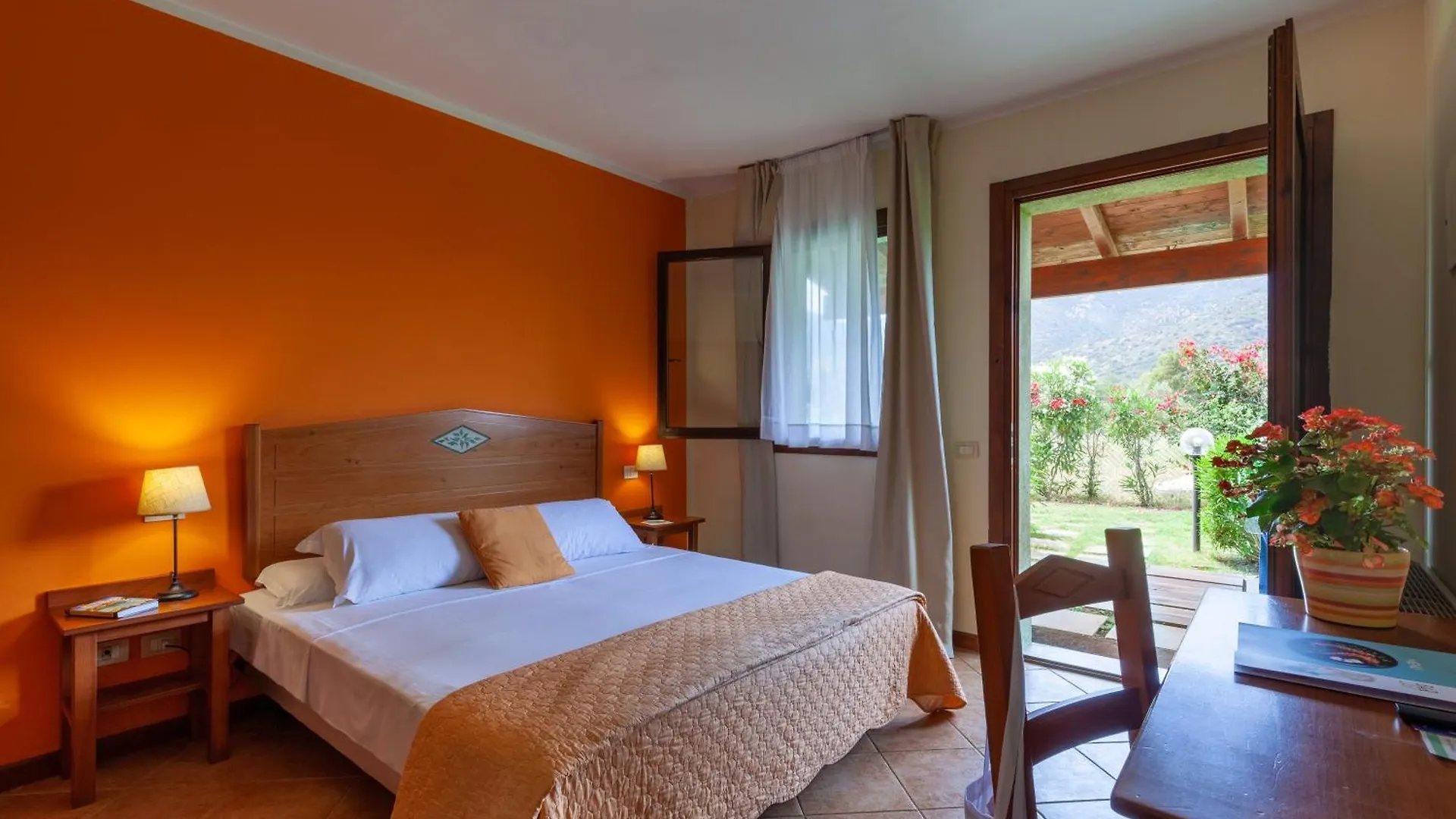 Ih Hotels Le Zagare Resort Villasimius