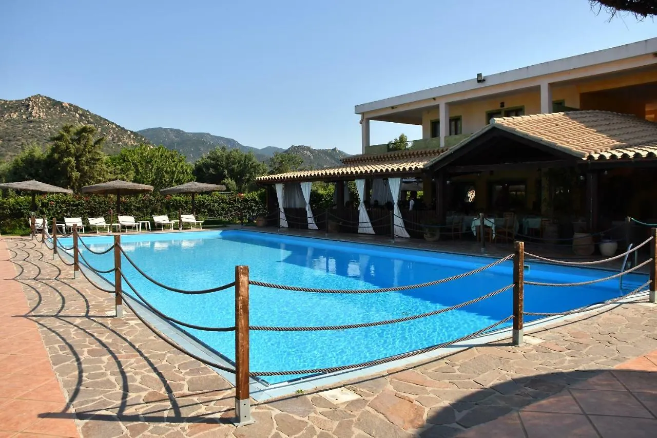 Ih Hotels Le Zagare Resort Villasimius